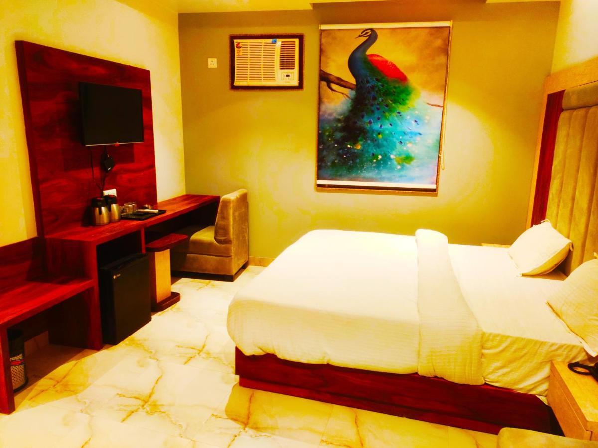 Hotel The Nilsa New Delhi Exterior photo